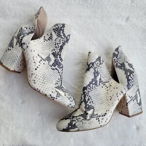 Steve Madden Rookie Snakeskin Ankle Boots size 10